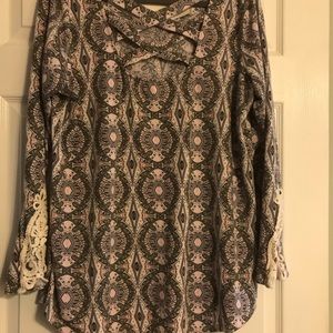 Cross back Bell Sleeve Top